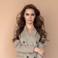 Татьяна Смолякова — долговременная укладка бровей в Новосибирске