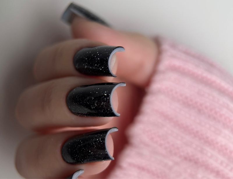 TEN.NAILS.BAR