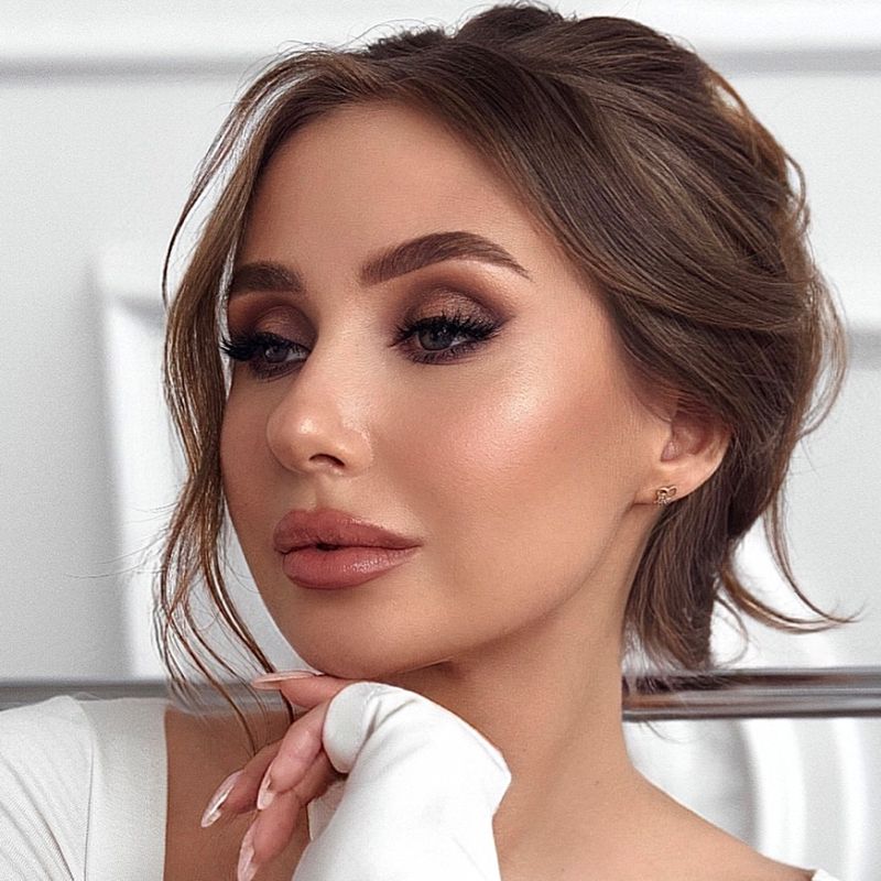 Alina Browmaker