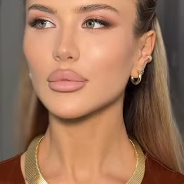 Камилла