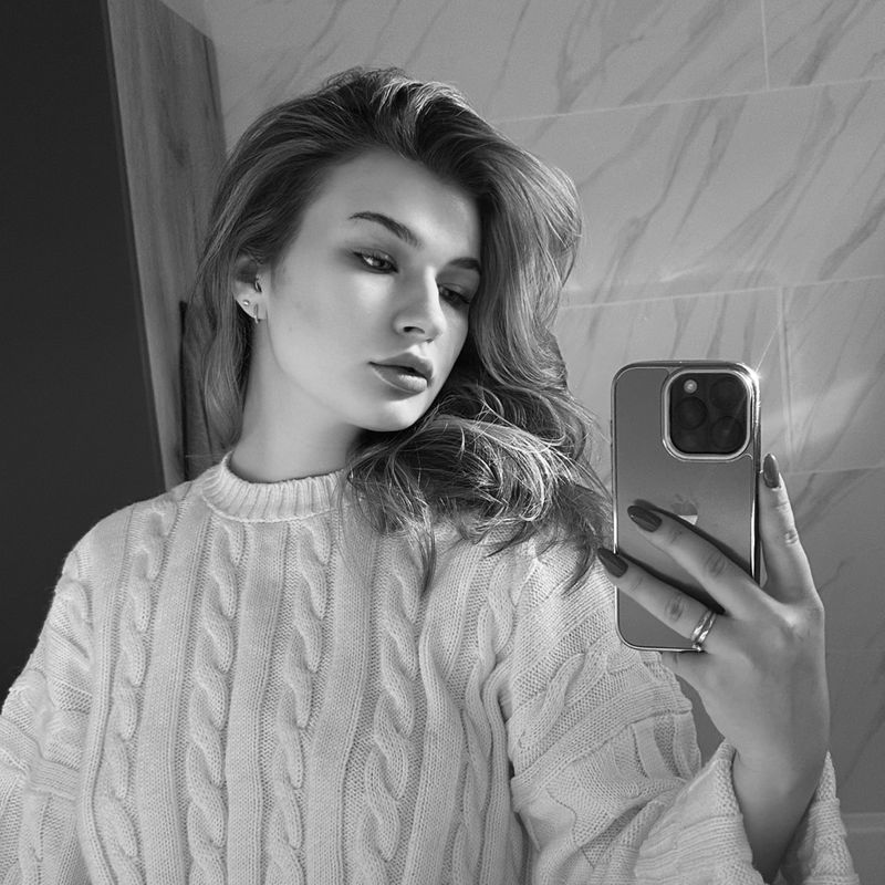 Алёна Пекарева