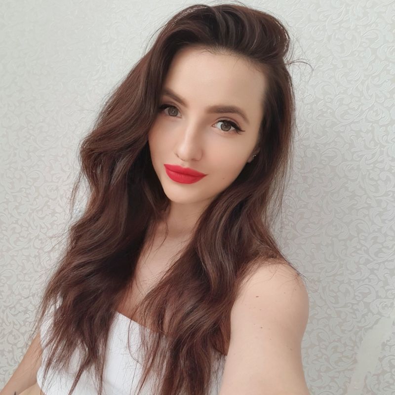 Ника Леонова