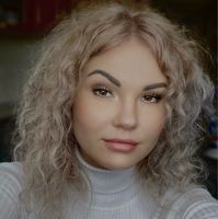 Алёна Рожкова — японский маникюр в Тобольске