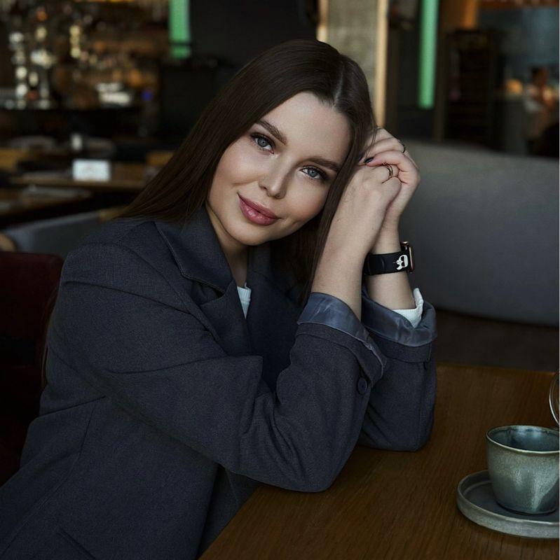 KOMISSAROVA STUDIO