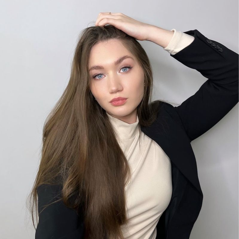 Полина