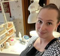 Елена Рачёва — маникюр без покрытия в городе Кировск