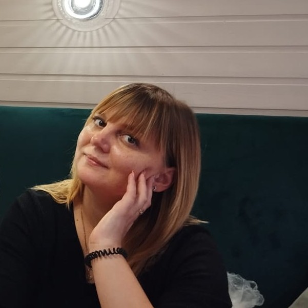 Анна Власова