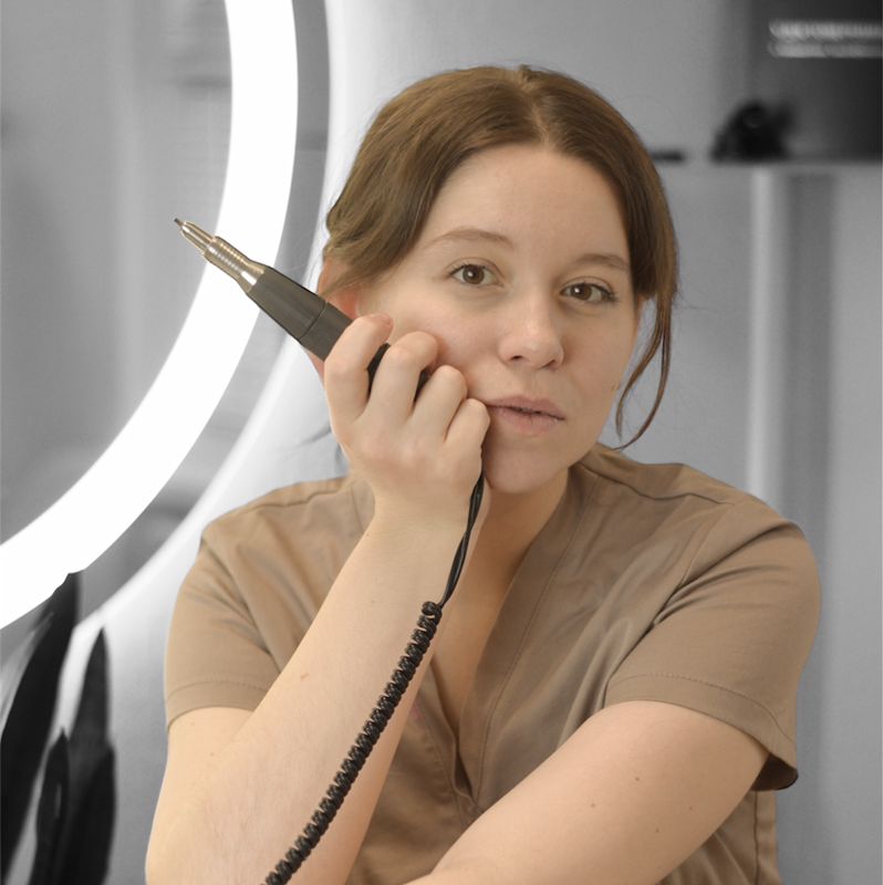 Анна Аншукова