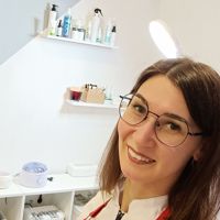 Яна Аверина — стрижка усов в Самаре