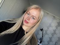 Яна — окрашивание бровей в городе Яна