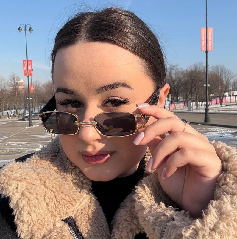 Полина