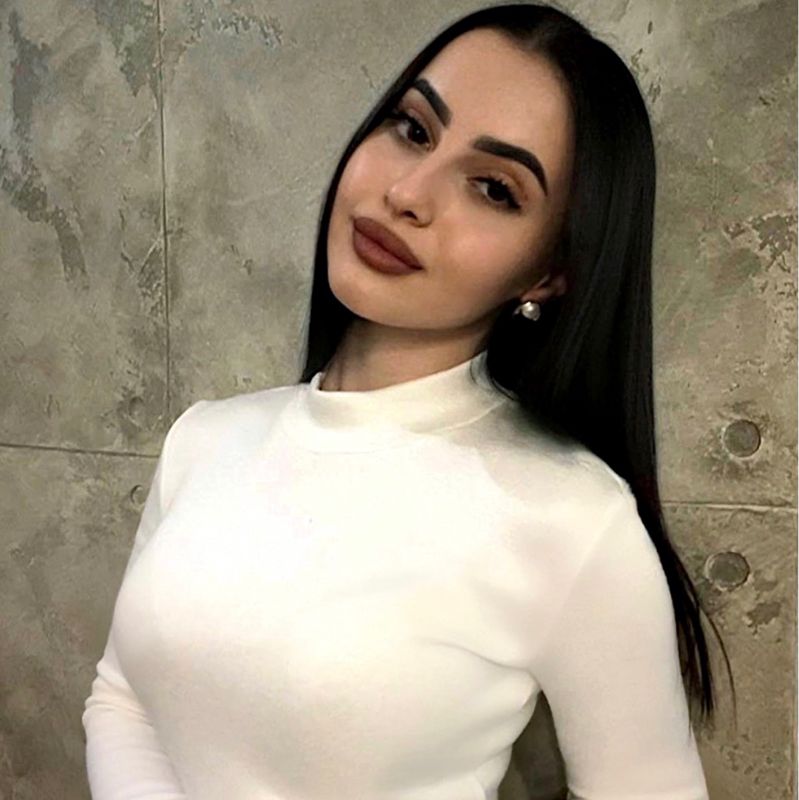 Яна