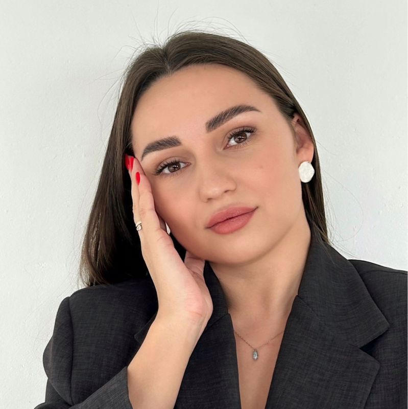 Екатерина Попова