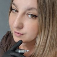 Екатерина Щекина — педикюр аппаратный в Брянске