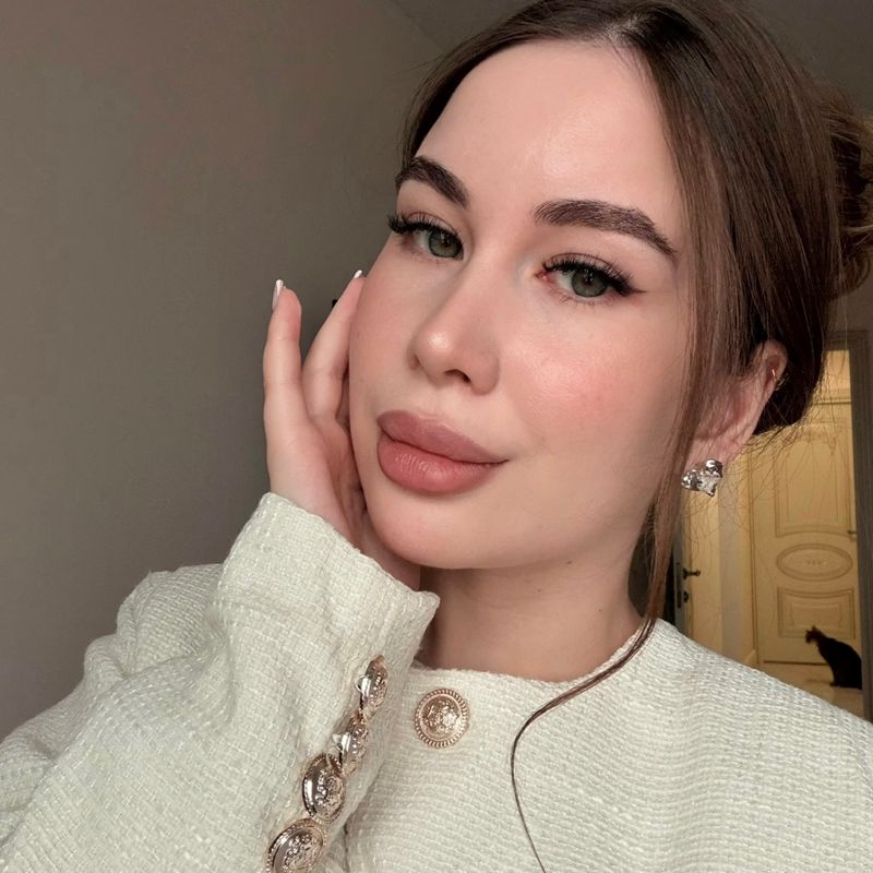 Асия