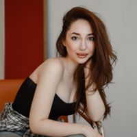 Ася Кирилина — окрашивание бровей в Астрахани