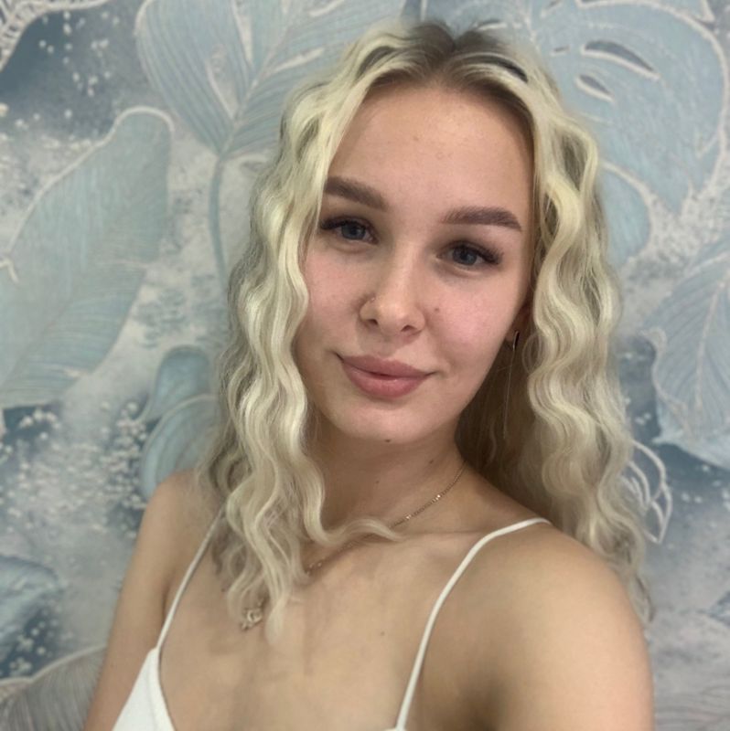 Полина