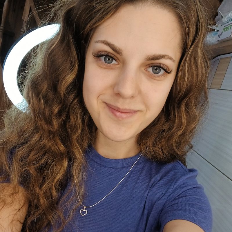 Анна Воронова