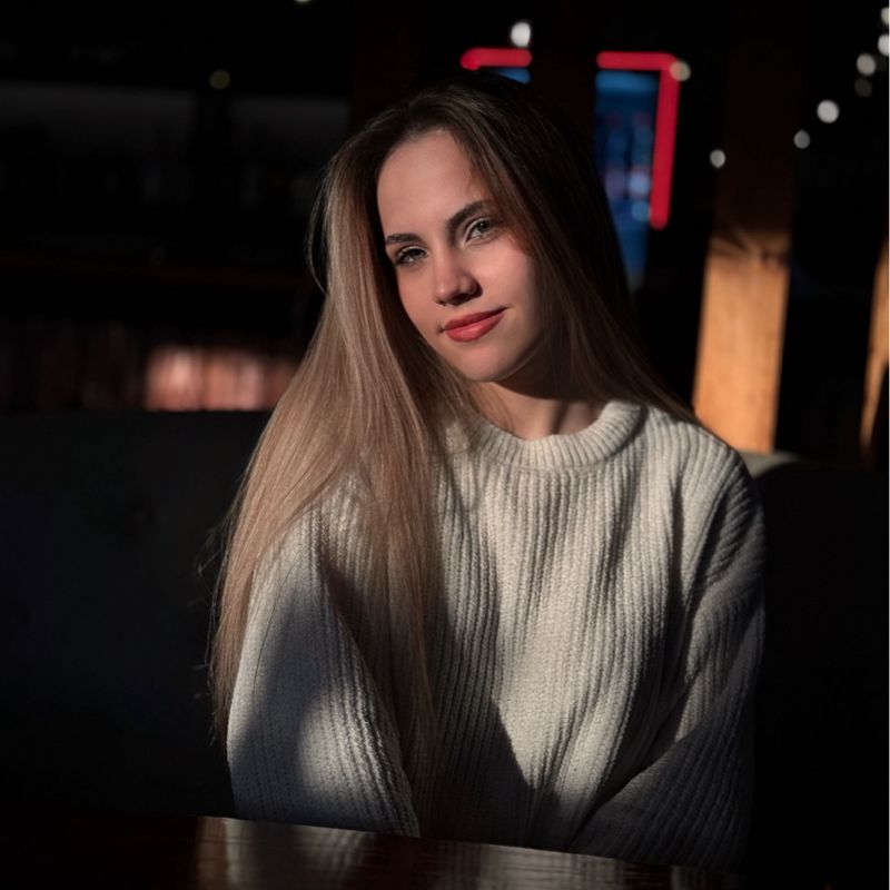 Яна