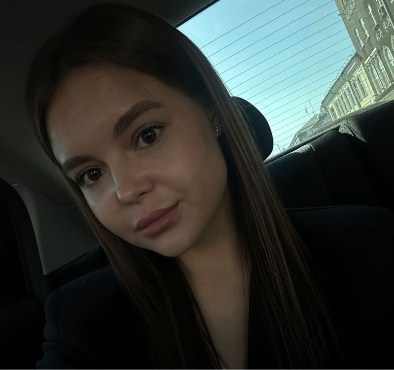Полина
