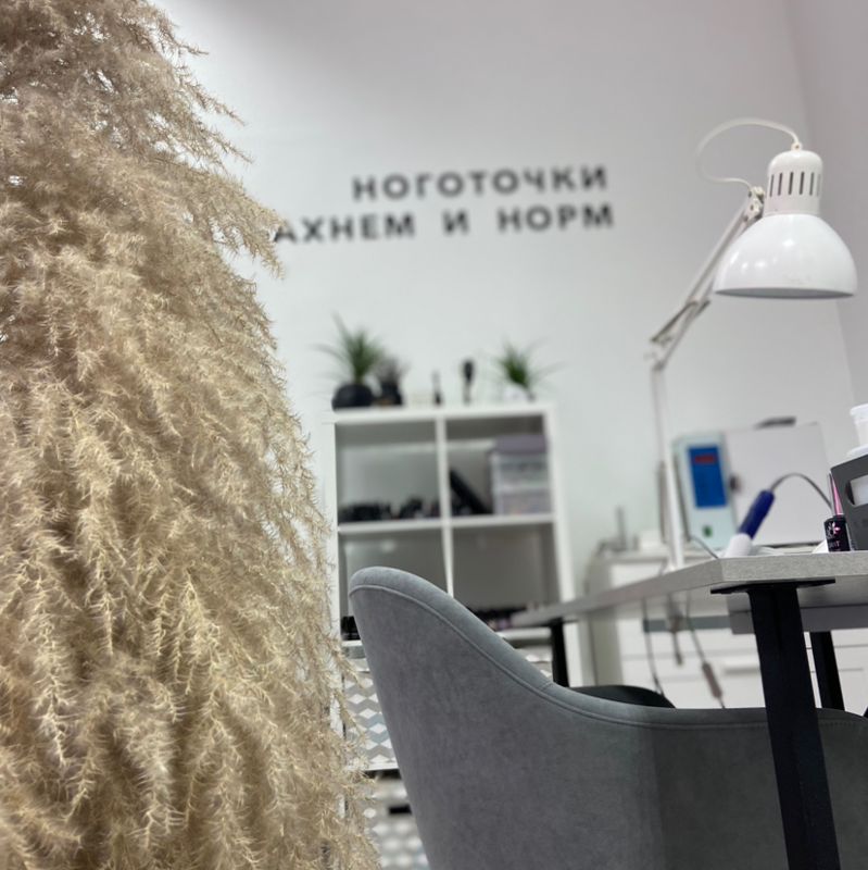 Makarova_nails
