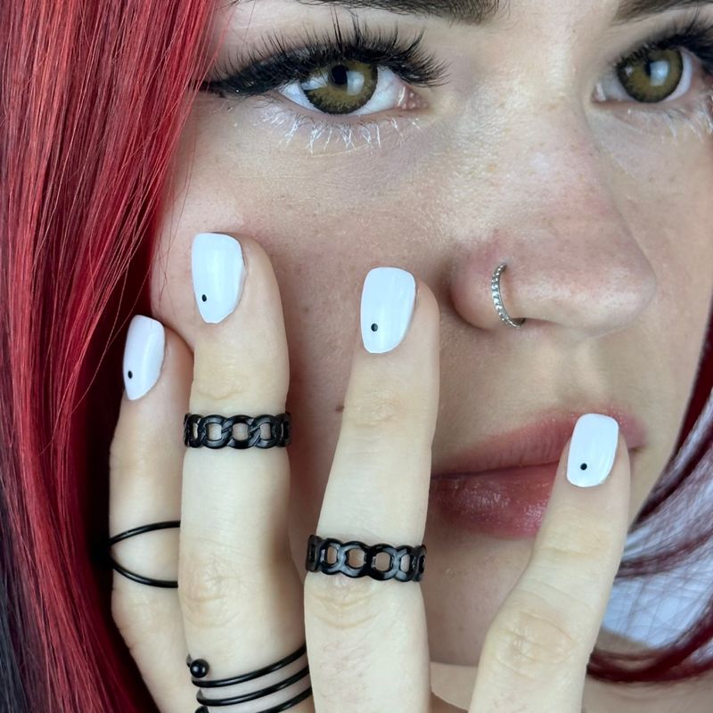 AURA nails
