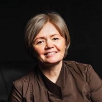 Ольга Лазарева — стрижка усов в Красноярске