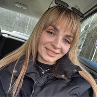 Карина — педикюр с покрытием в городе Наваполацк
