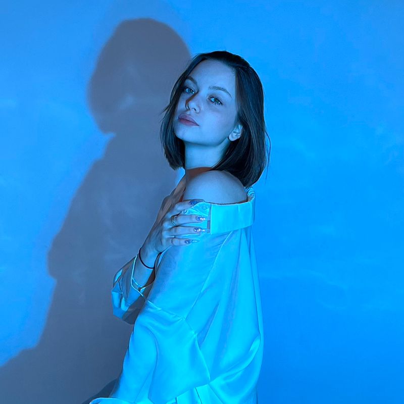 Полина