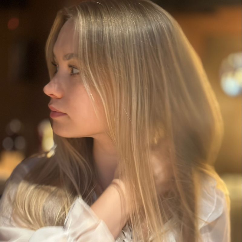 Полина