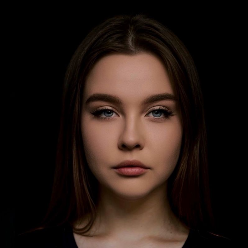 Анна Коробова