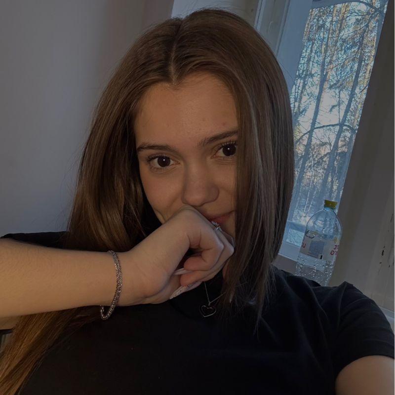 sk.naills