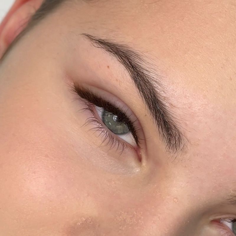eyelashes_v_studio