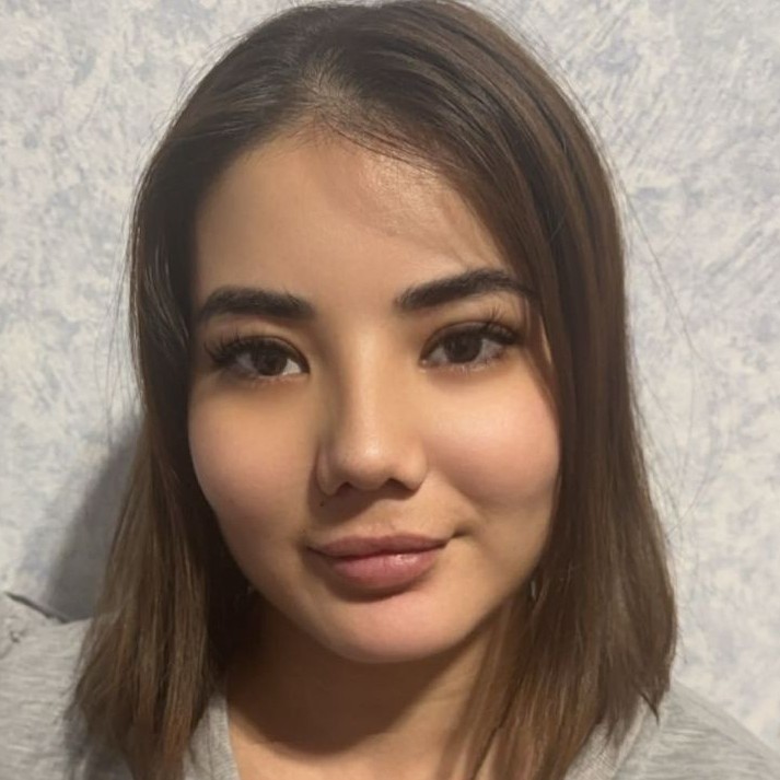 Полина
