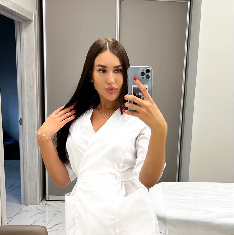 Полина