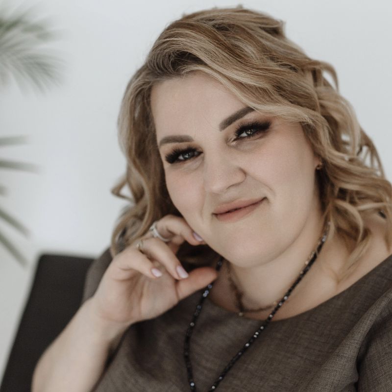 СВ ЛАНА  студия красоты