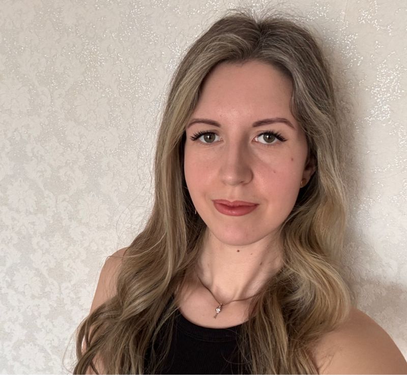 Юлия Локтионова