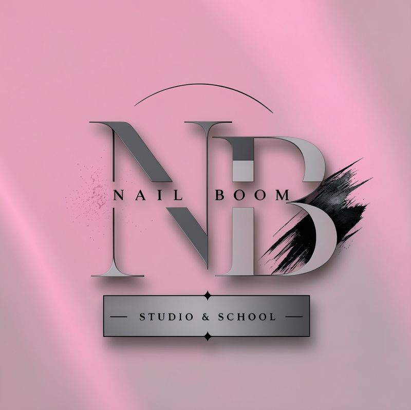 Stoodio Nail Boom