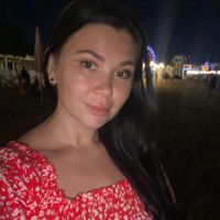 Ирина Гюрова — коррекция наращенных ногтей в Тобольске