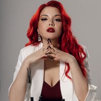 Эвелина — оформление бровей в Ставрополе