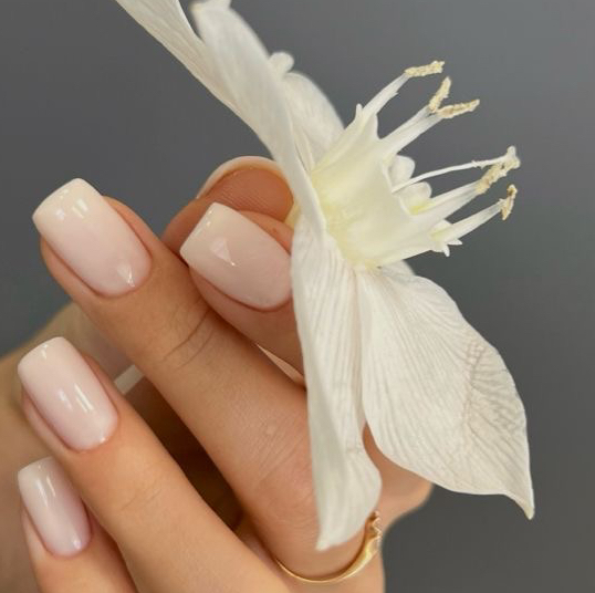 Nail studio