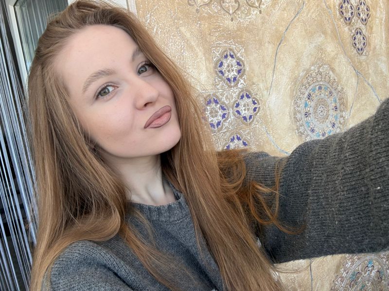 Аня