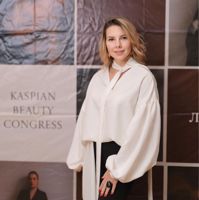Виктория Рулева — наращивание ресниц + оформление бровей в Астрахани