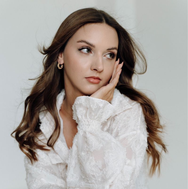 Алина