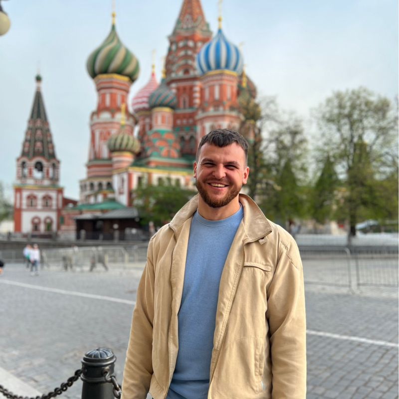 Никита Максимов