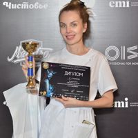 Ольга — тейпирование в Краснодаре