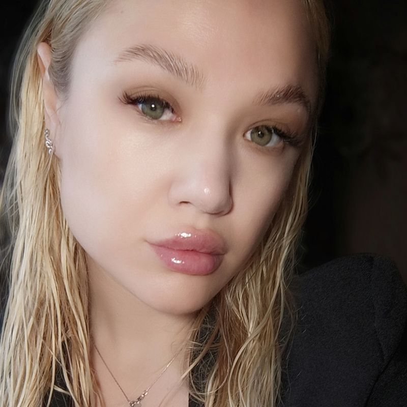 Екатерина Краснощекова