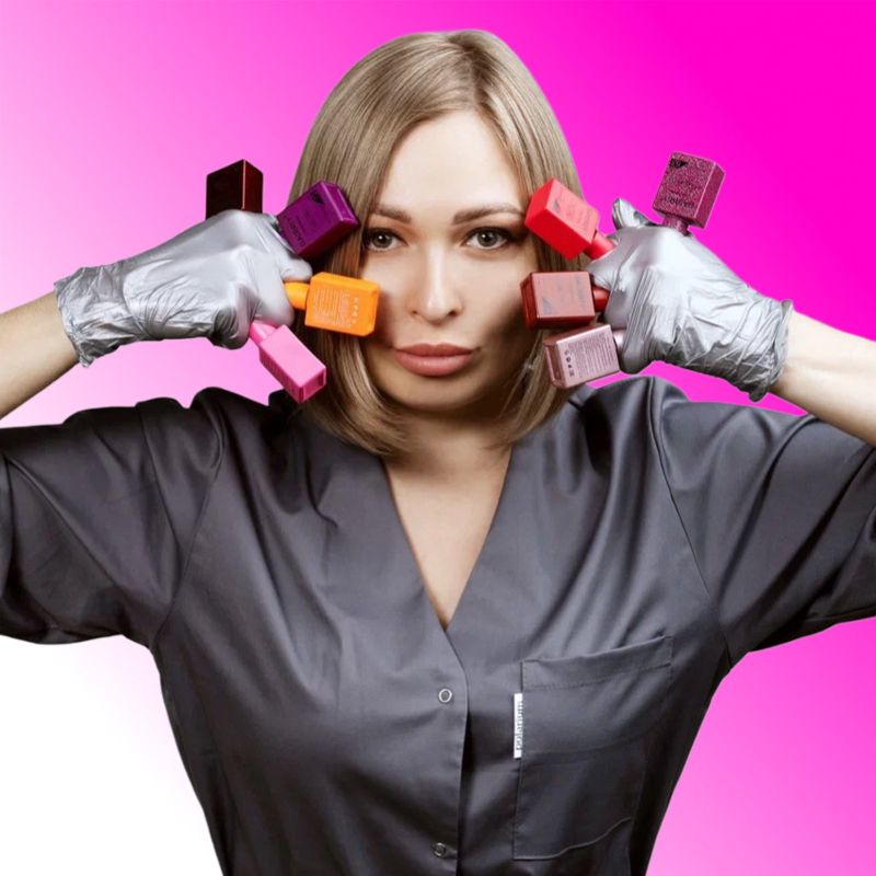 ELENA MANICURIST