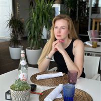 Люся Байрашевская — френч в городе Београд