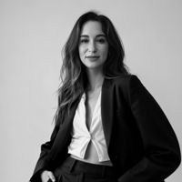 Елена Гацко — коррекция бровей в городе Геленджик